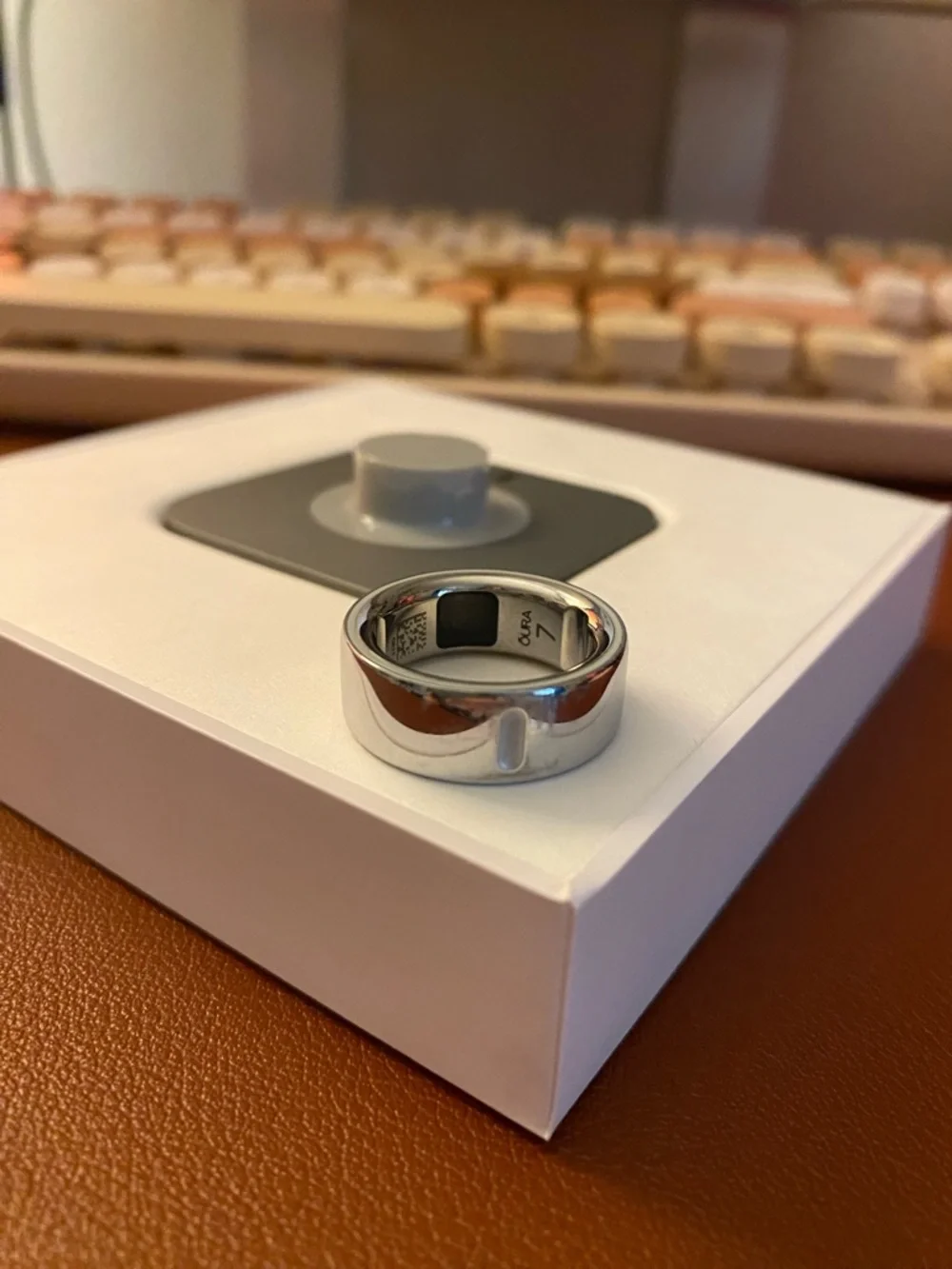 Oura Ring 4 Silver Size 7